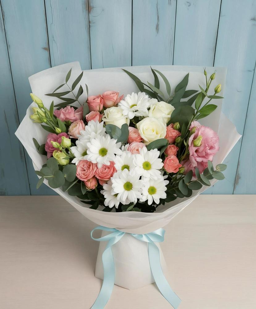 Букет цветов из: Розы, Лизиантусы и Хризантемы в Мамонтово