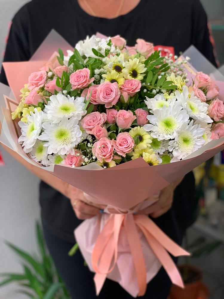 Букет цветов из: Розы и Хризантемы в Мамонтово