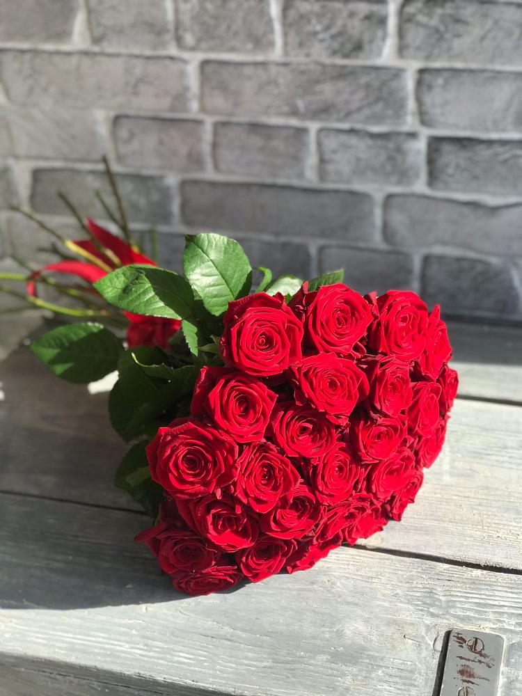 Букет Красные розы Фридом в Мамонтово