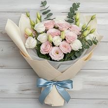 Букет цветов из:  Лизиантусы в Мамонтово