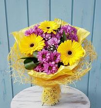 Букет цветов из:  Хризантемы и Герберы в Мамонтово