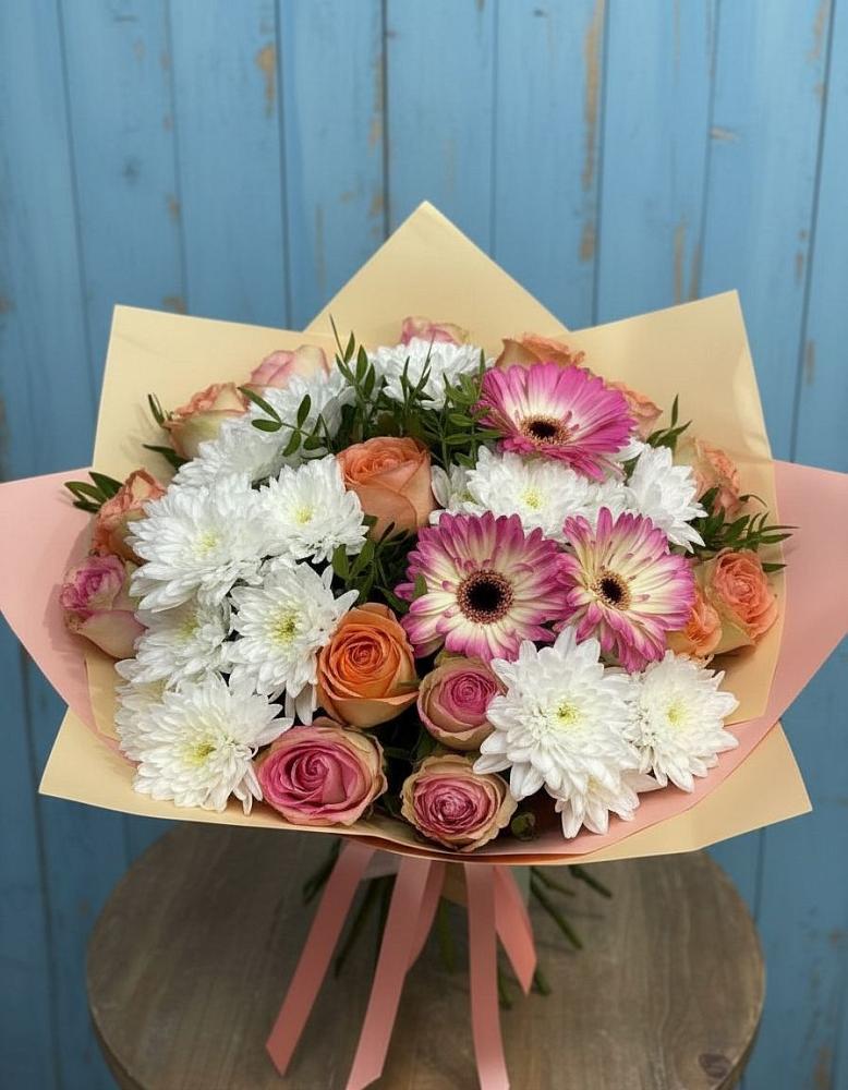 Букет цветов из: Розы, Герберы и Хризантемы в Мамонтово