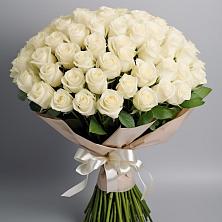 Букет 101 беля роза Белоснежка в Мамонтово