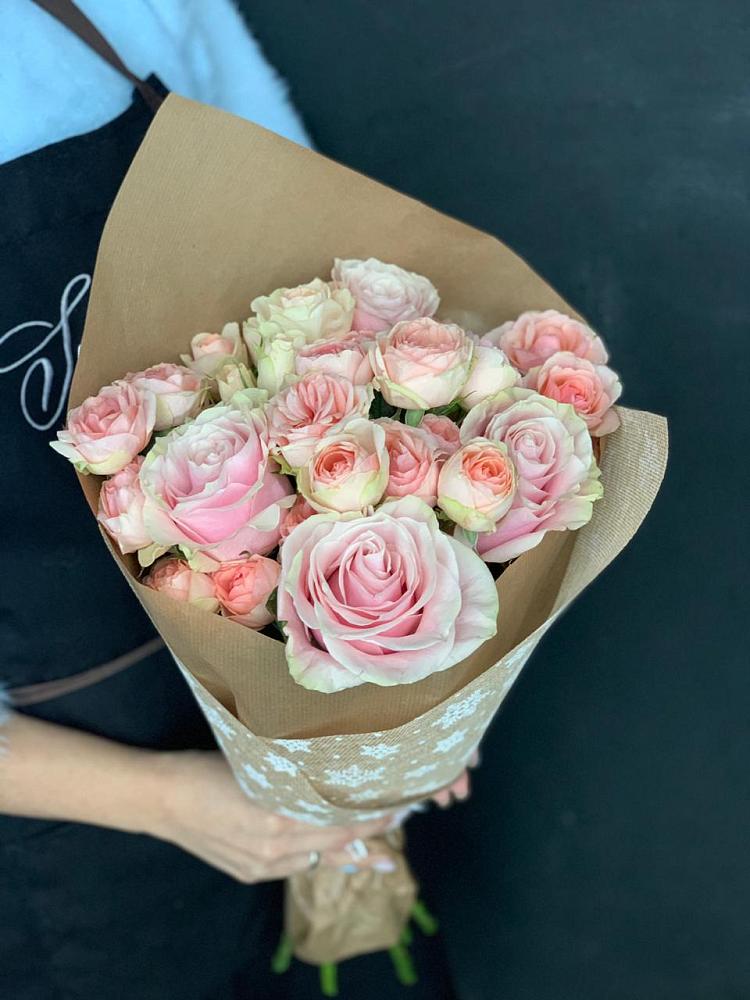 Букет цветов из: Хризантемы и Розы в Мамонтово