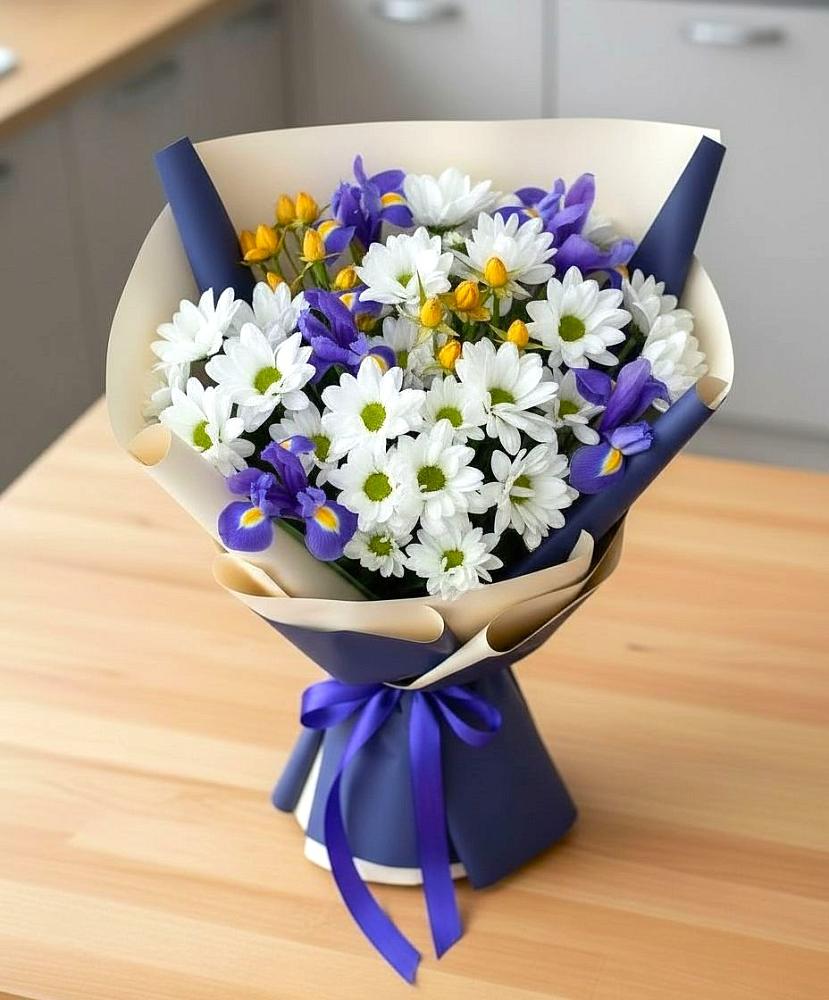 Букет цветов из: Розы, Ирисы и Хризантемы в Мамонтово