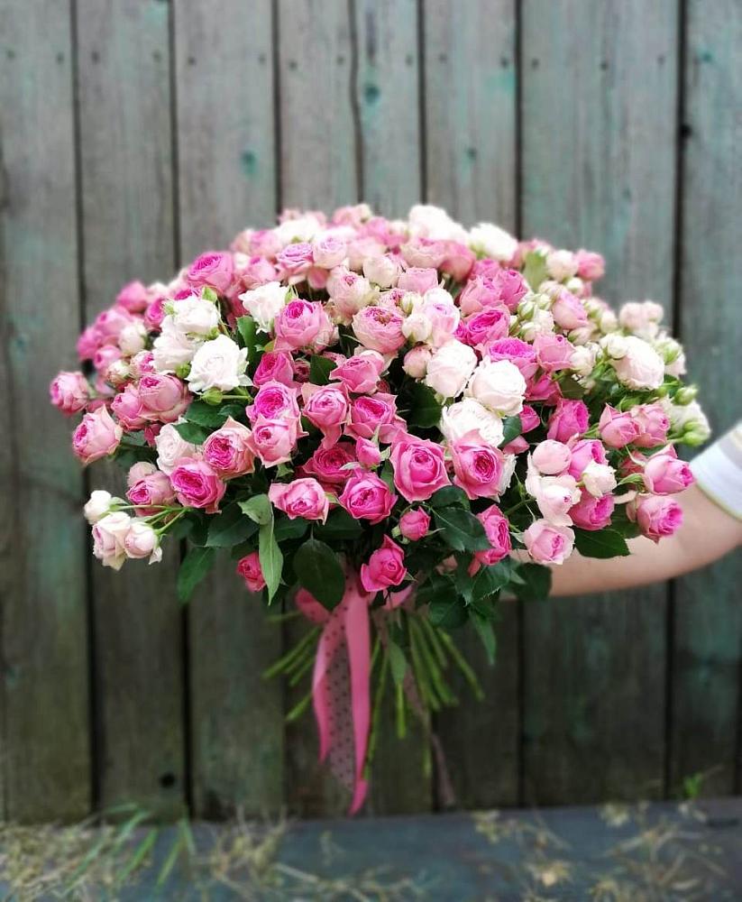 Букет Розовые кустовые розы Натали и Лав Лидия в Мамонтово