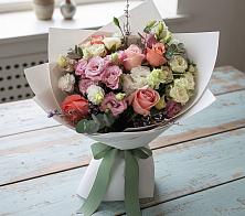 Букет цветов из:  Розы, Лизиантусы и Гвоздики в Мамонтово