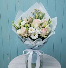 Букет цветов из:  Розы и Лизиантусы в Мамонтово